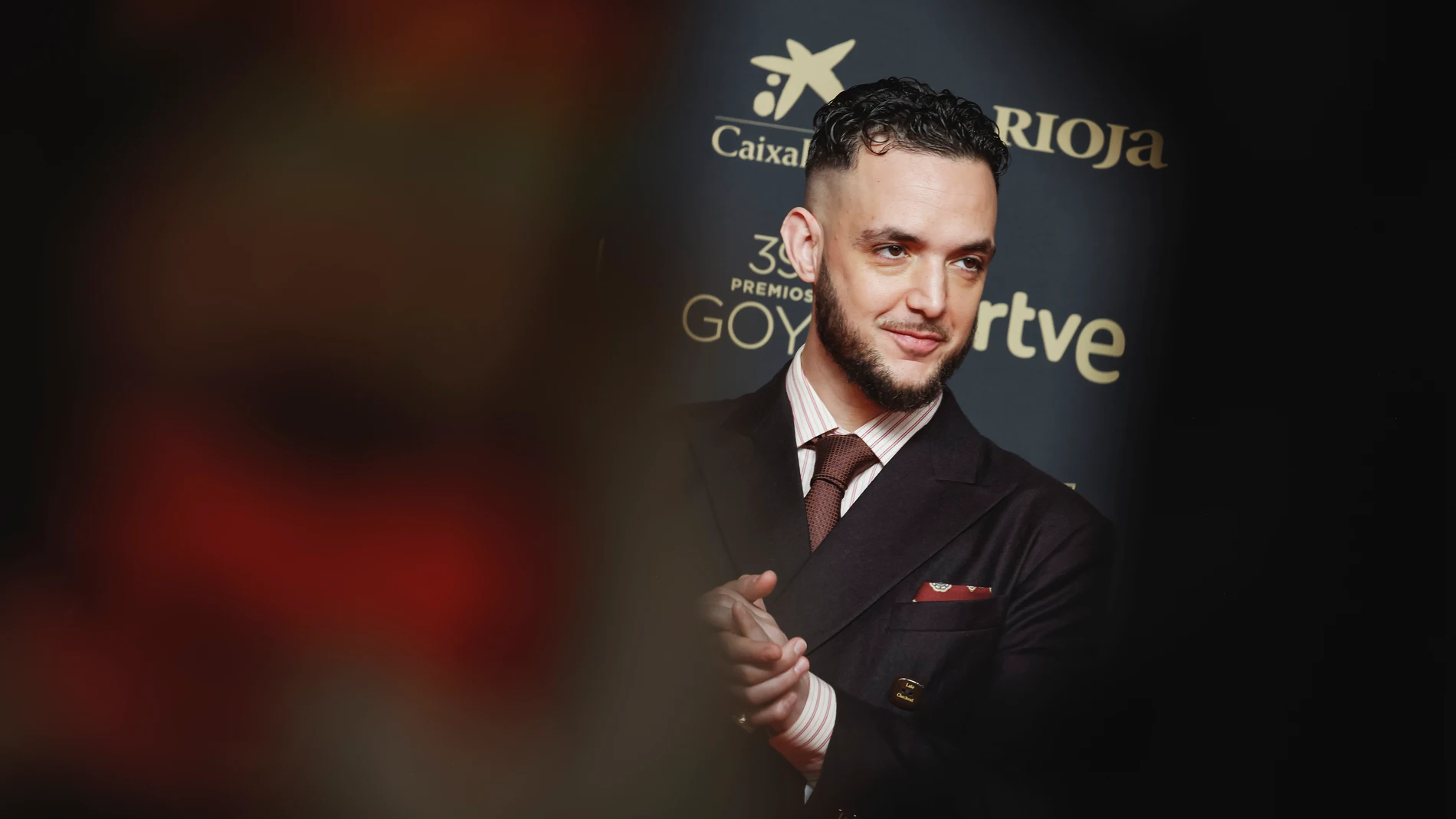C. Tangana, en la alfombra roja de los Premios Goya 2025. C. Tangana, en la alfombra roja de los Premios Goya 2025.