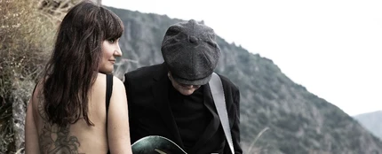 Imagen de la promo del album de Dolce Vita de Amaral Imagen de la promo del album de Dolce Vita de Amaral