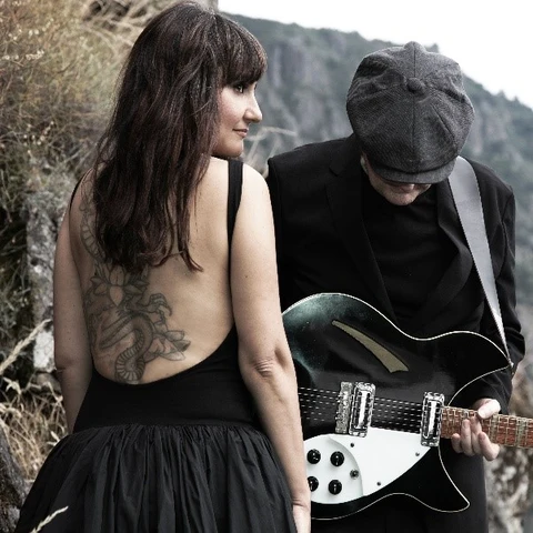 Imagen de la promo del album de Dolce Vita de Amaral Imagen de la promo del album de Dolce Vita de Amaral