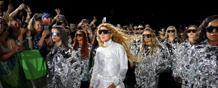 El espectacular inicio de la gira Las mujeres ya no lloran de Shakira