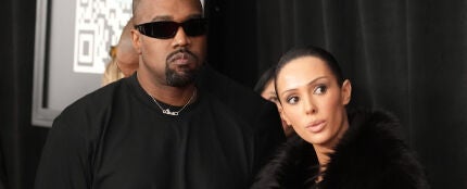 Kanye West y Bianca Censori en los Premios Grammy 2025