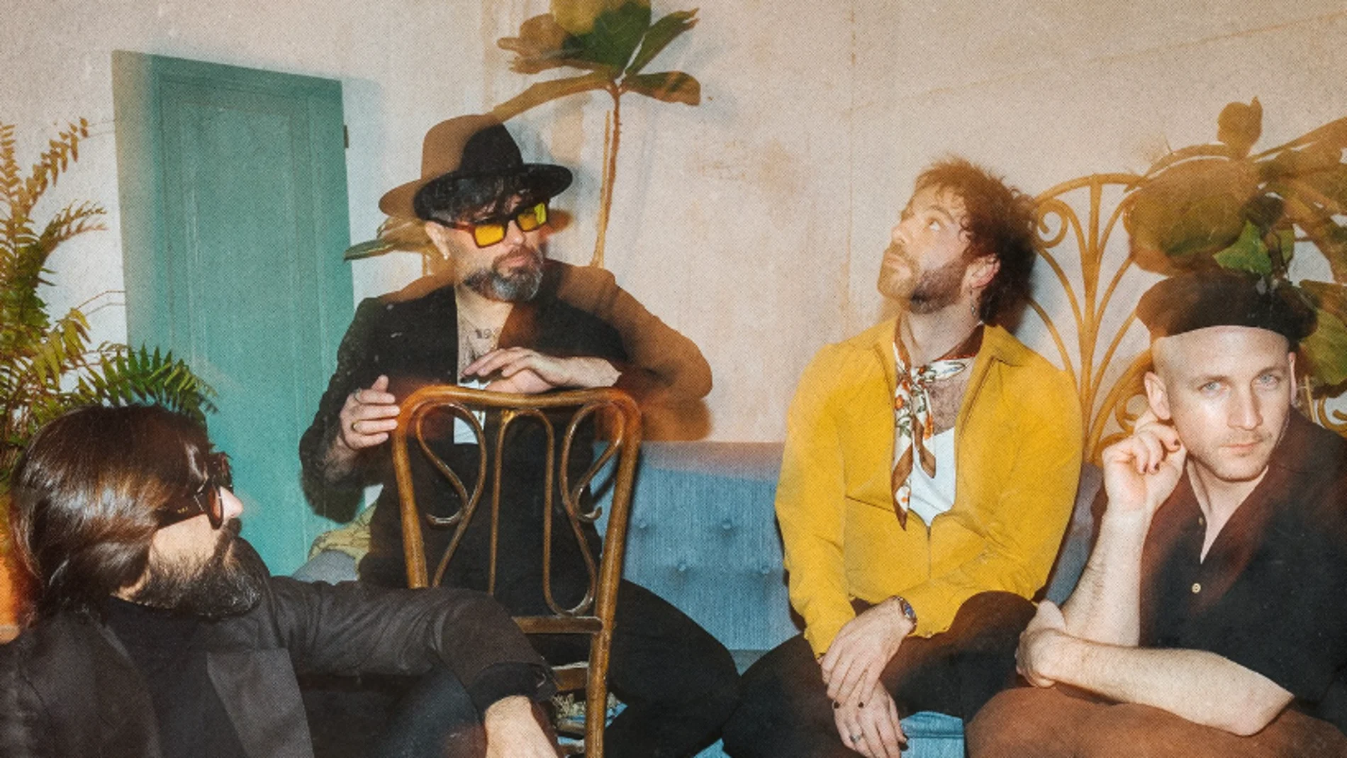 La portada de 'Dolor y Gloria' de Viva Suecia. La portada de 'Dolor y Gloria' de Viva Suecia.