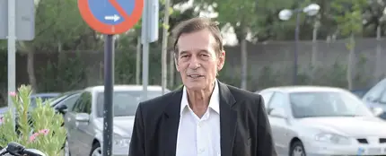 Tony Isbert Tony Isbert