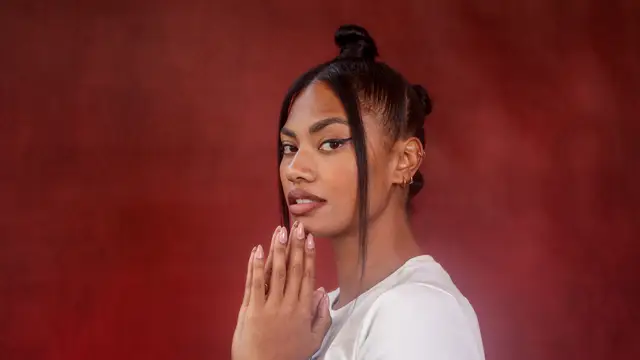 La cantante Nia Correira
