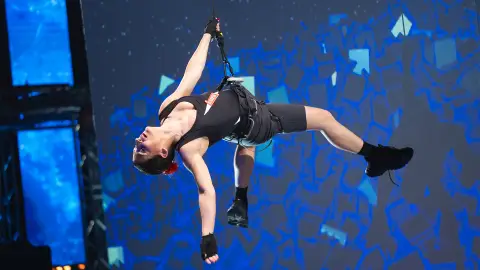 El espectacular reto de Susi Caramelo al hacer una coreografía colgada sobre una cuerda El espectacular reto de Susi Caramelo al hacer una coreografía colgada sobre una cuerda