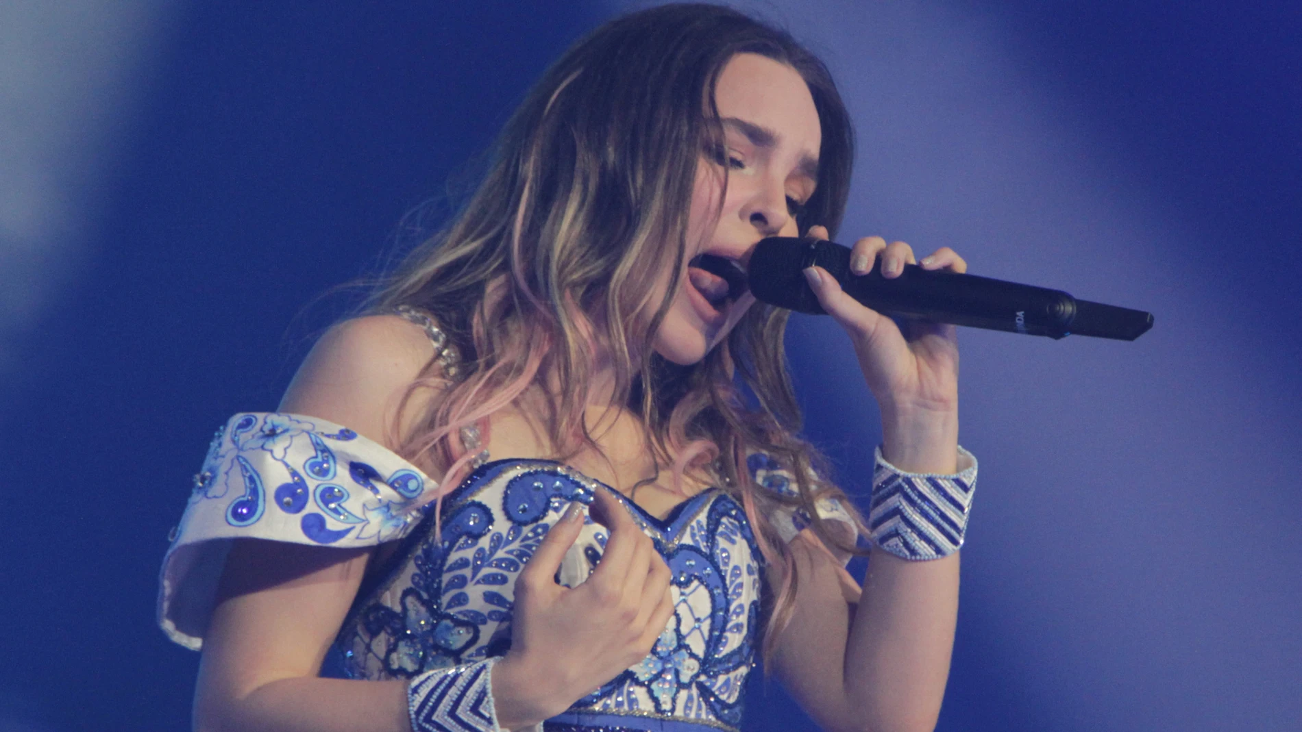 La cantante y actriz mexicana Belinda. La cantante y actriz mexicana Belinda.