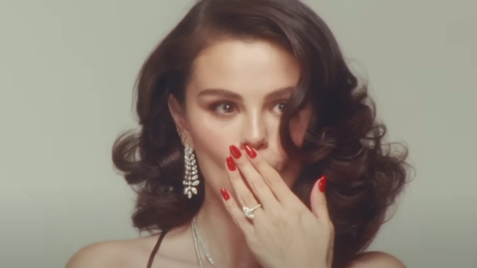 Selena Gomez en el videoclip de 'Sunset Blvd' Selena Gomez en el videoclip de 'Sunset Blvd'