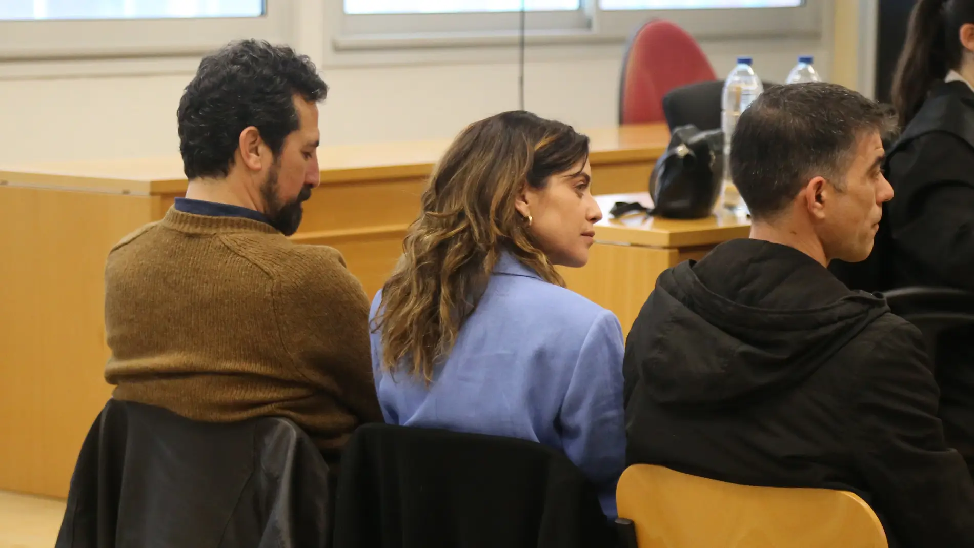 María León, sentada en el interior del Juzgado de lo Penal número 12 de Sevilla durante el juicio del 14 de marzo de 2025 María León, sentada en el interior del Juzgado de lo Penal número 12 de Sevilla durante el juicio del 14 de marzo de 2025