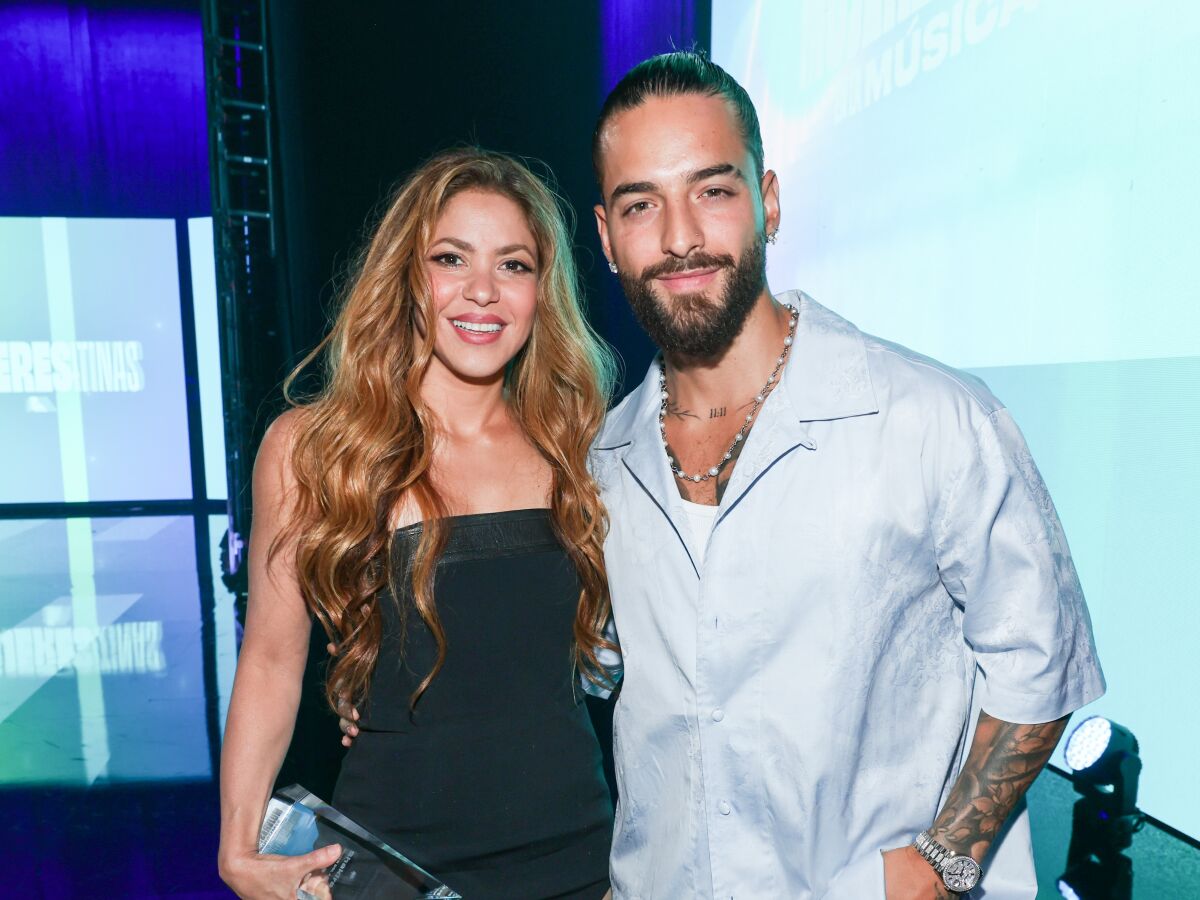 Shakira y Maluma cantan 'Chantaje' por primera vez en directo en Medellín |  Europa FM