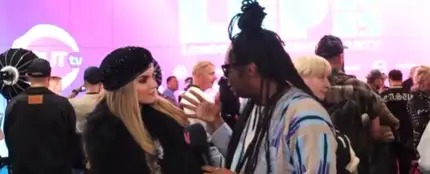 Melody vacila en la London Eurovision Party diciendo que habla a diario con Lady Gaga Melody vacila en la London Eurovision Party diciendo que habla a diario con Lady Gaga