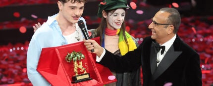 Olly y Lucio Corsi, en la final de Sanremo 2025.