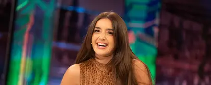 Lola Índigo cuenta cómo es su vida fuera de los escenarios: "Te bajas y la vida sigue" Lola Índigo cuenta cómo es su vida fuera de los escenarios: "Te bajas y la vida sigue"