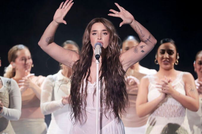 Lola Índigo en los Premios Goya 2025