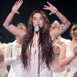 Lola Índigo recibe la Medalla de Oro al Mérito en Granada Lola Índigo recibe la Medalla de Oro al Mérito en Granada