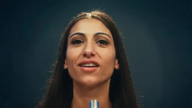 Carolina Yuste como Massiel en el tráiler de la serie 'La canción'