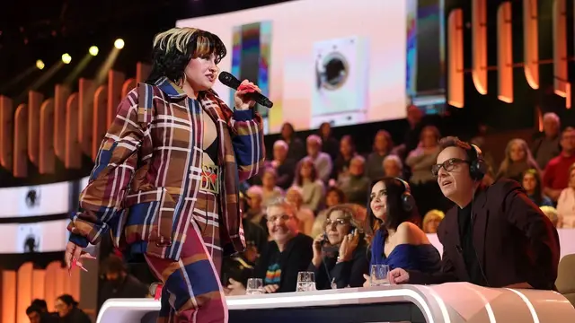 Esperansa Grasia imita a Lola Young en la Gala 3 de 'Tu cara me suena 12'