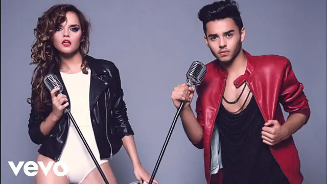 Melody y su hermano Eleazar Ruiz