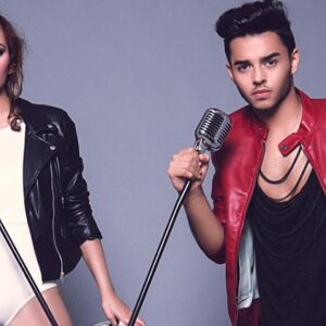 Melody y su hermano Eleazar Ruiz