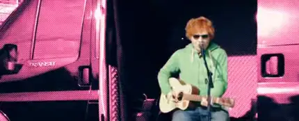 Ed Sheeran, en el tráiler de 'Play'. Ed Sheeran, en el tráiler de 'Play'.