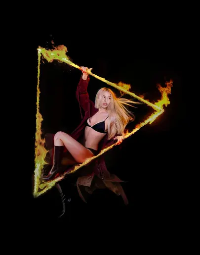 Ava Max anuncia el lanzamiento de su nuevo álbum, Don't click play Ava Max anuncia el lanzamiento de su nuevo álbum, Don't click play