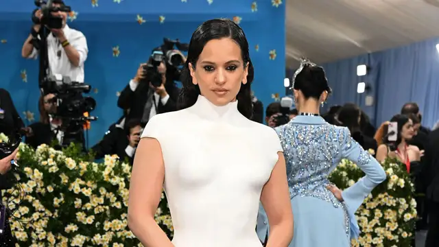 Rosalía en la Met Gala 2025