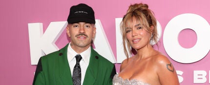 Feid y Karol G en la proyección de 'Karol G: Mañana fue muy bonito' en Nueva York