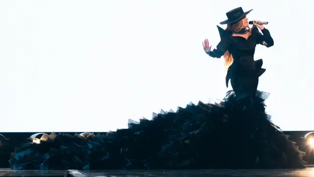 Melody en su primer ensayo para Eurovisión 2025