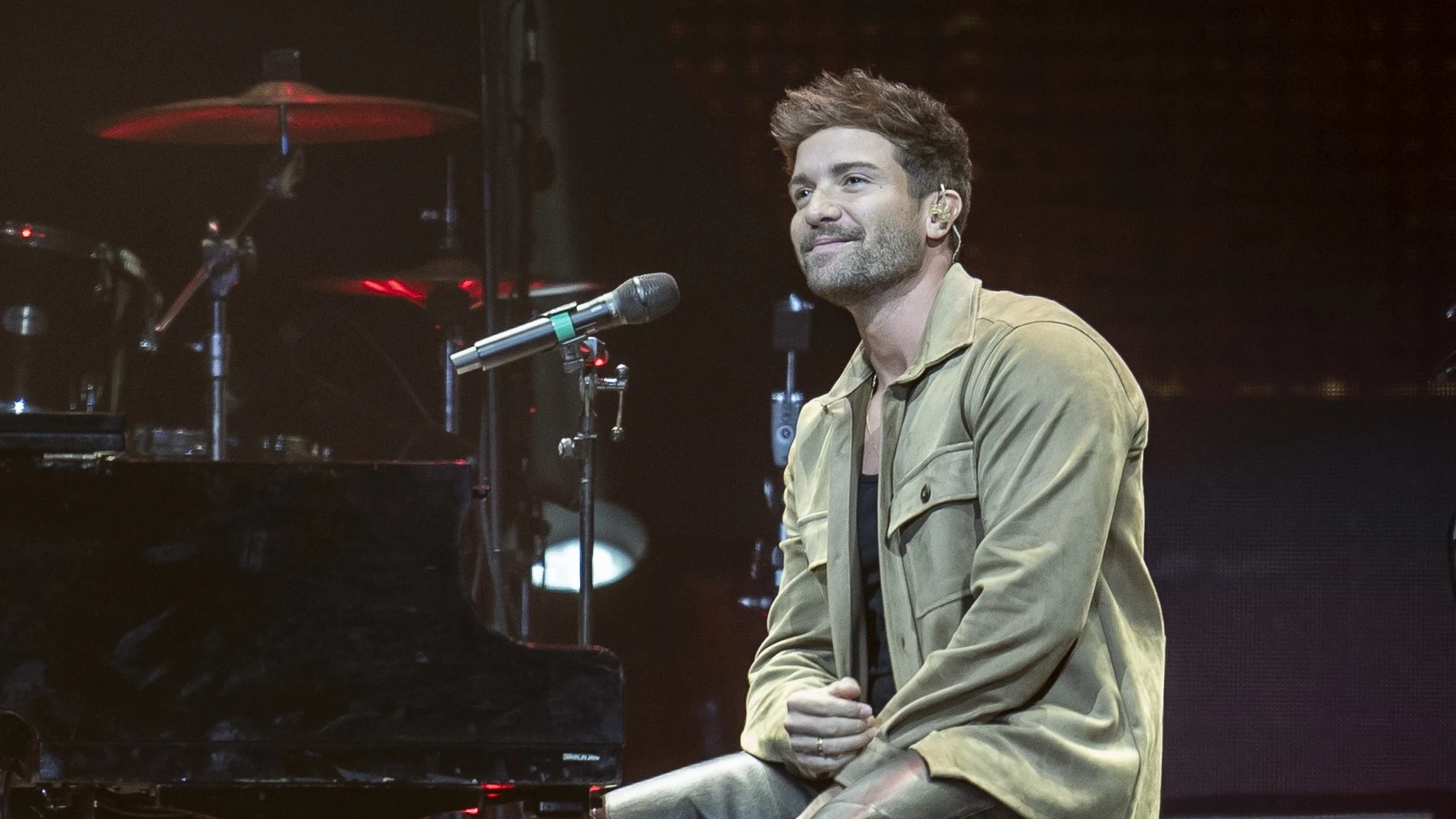 Pablo Alborán durante el concierto solidario 'Música desde el corazón', en el Movistar Arena Pablo Alborán durante el concierto solidario 'Música desde el corazón', en el Movistar Arena