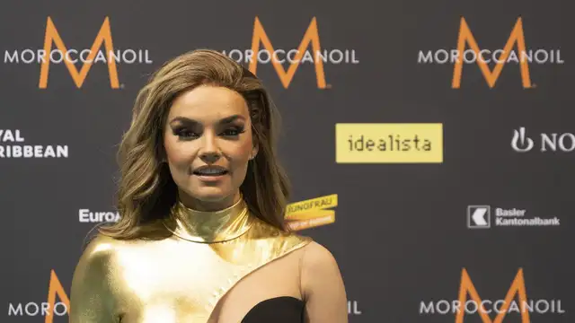 Melody pisa fuerte la alfombra turquesa de Eurovisión