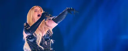 Erika Vikman, representante de Finlandia en Eurovisión 2025, en un ensayo Erika Vikman, representante de Finlandia en Eurovisión 2025, en un ensayo