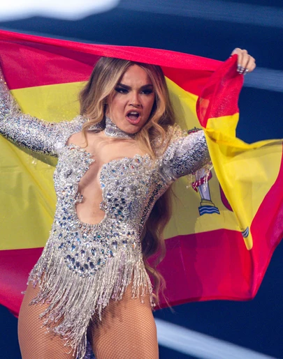 Melody con la bandera de España en el Jury Show de Eurovisión 2025 Melody con la bandera de España en el Jury Show de Eurovisión 2025