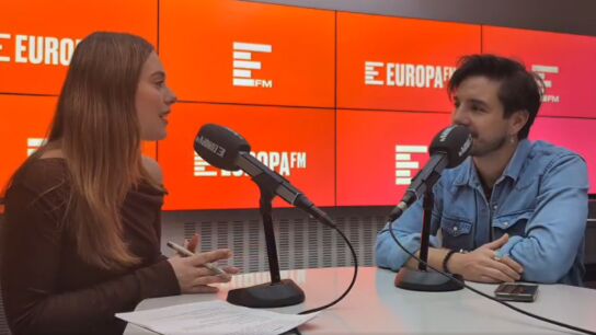Polo N&aacute;ndez con Alba Alborch en Europa FM