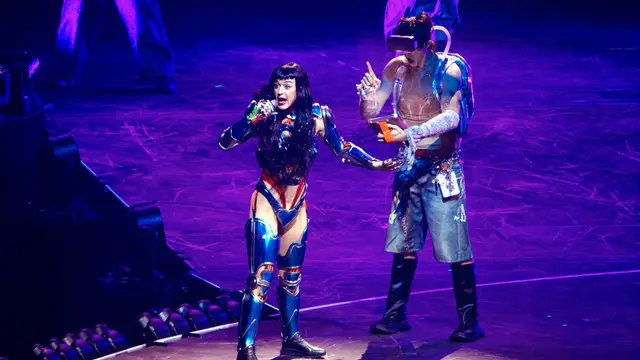 La verdad tras el enfrentamiento entre Katy Perry y a una fan que molestaba a Orlando Bloom