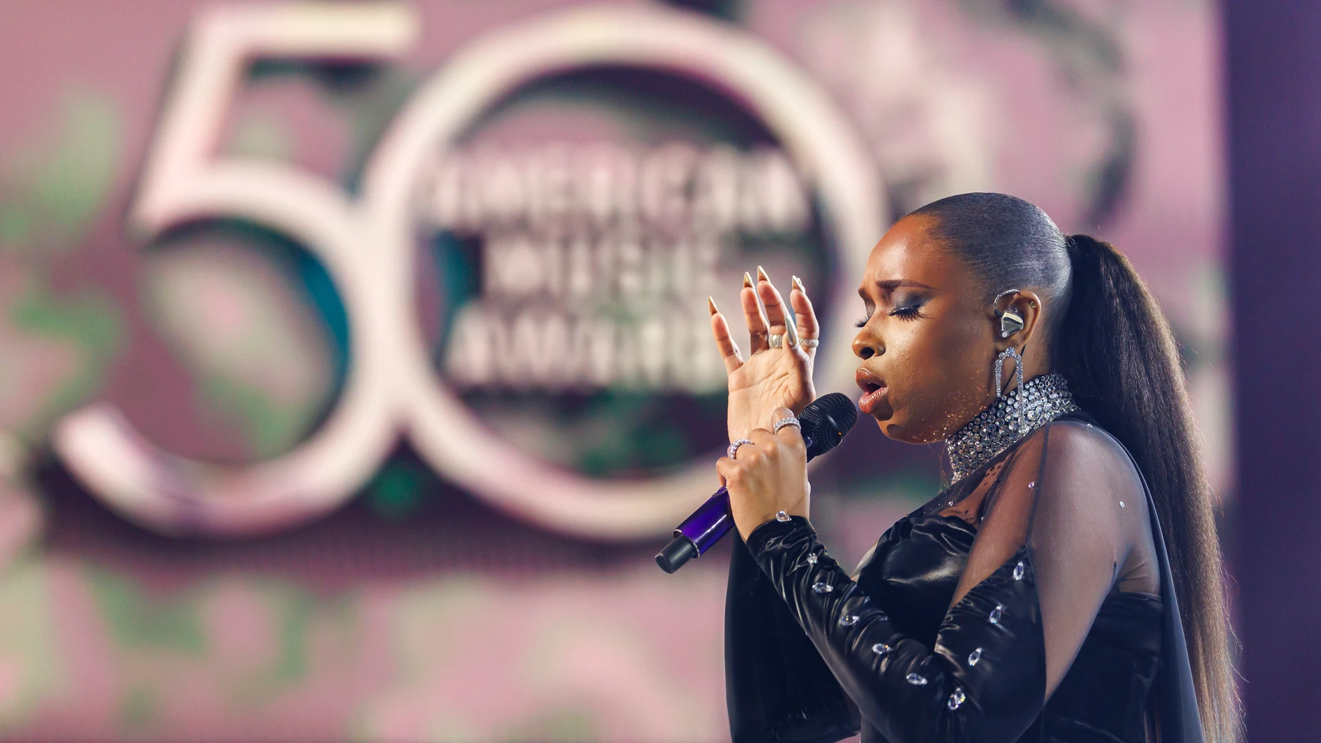 Jennifer Hudson en los American Music Awards 2024 Jennifer Hudson en los American Music Awards 2024