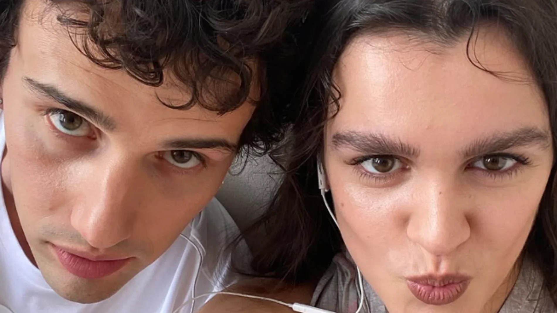 Los artistas Pablopablo y Amaia Los artistas Pablopablo y Amaia