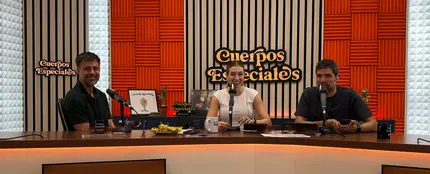 Hugo Silva con Eva Soriano y Nacho García en Cuerpos especiales Hugo Silva con Eva Soriano y Nacho García en Cuerpos especiales