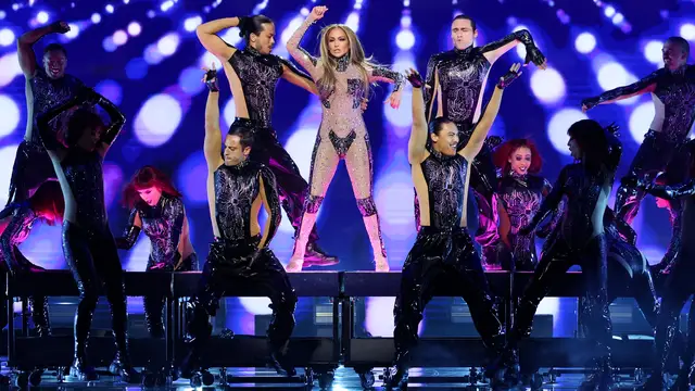 Así ha sido la espectacular actuación de Jennifer López en las gala de los AMA's 2025