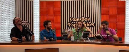 Álvaro Cervantes e Iván Massaggé en Cuerpos especiales Álvaro Cervantes e Iván Massaggé en Cuerpos especiales