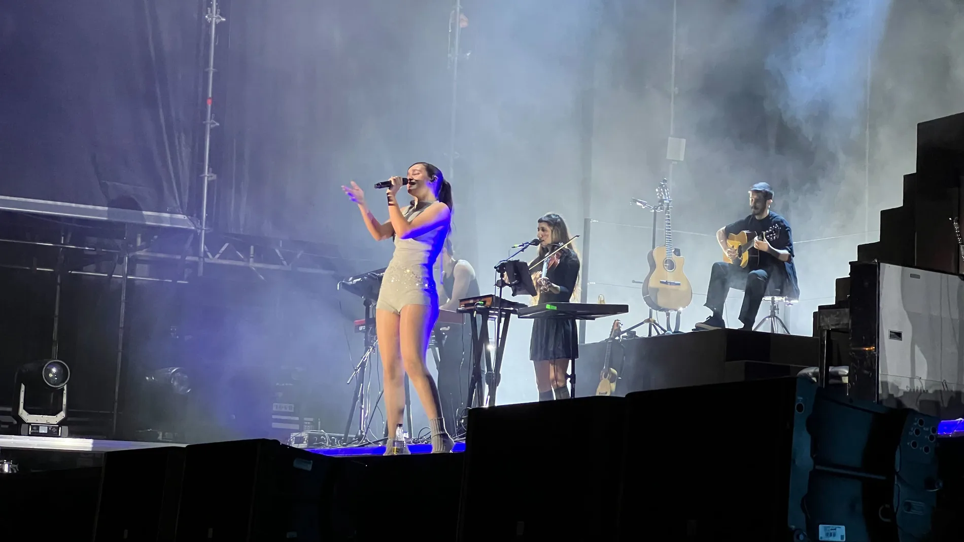 Amaia eriza la piel en la calurosa primera jornada del Tomavistas Amaia eriza la piel en la calurosa primera jornada del Tomavistas