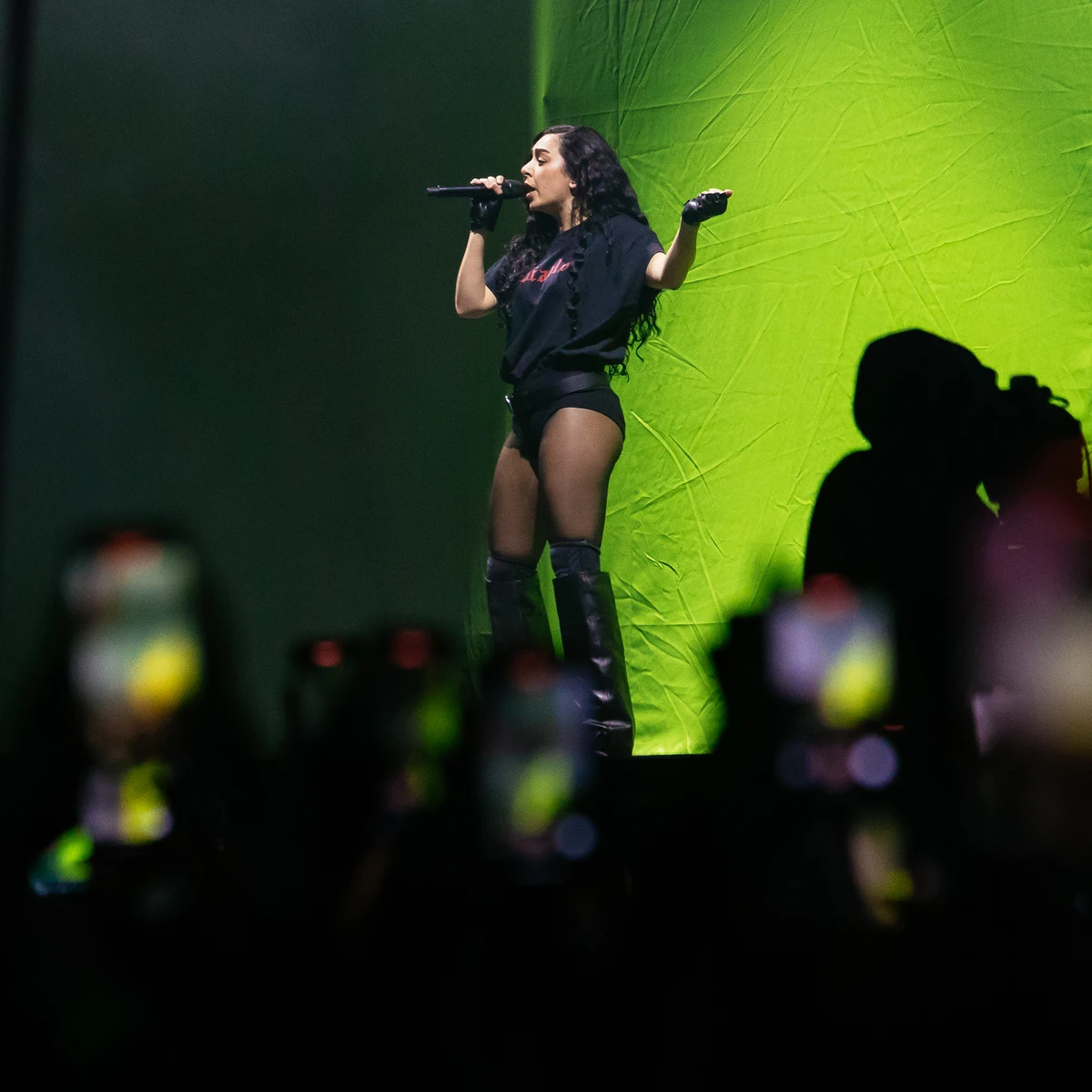 Charli xcx tour españa foto - Blackdragontours.com