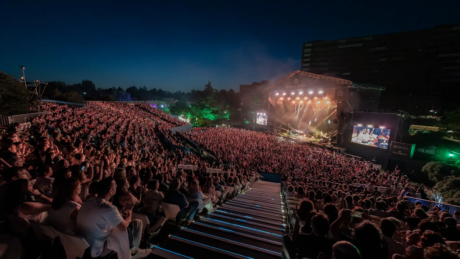 El público en el concierto de Rozalén en las Noches del Botánico de Madrid El público en el concierto de Rozalén en las Noches del Botánico de Madrid
