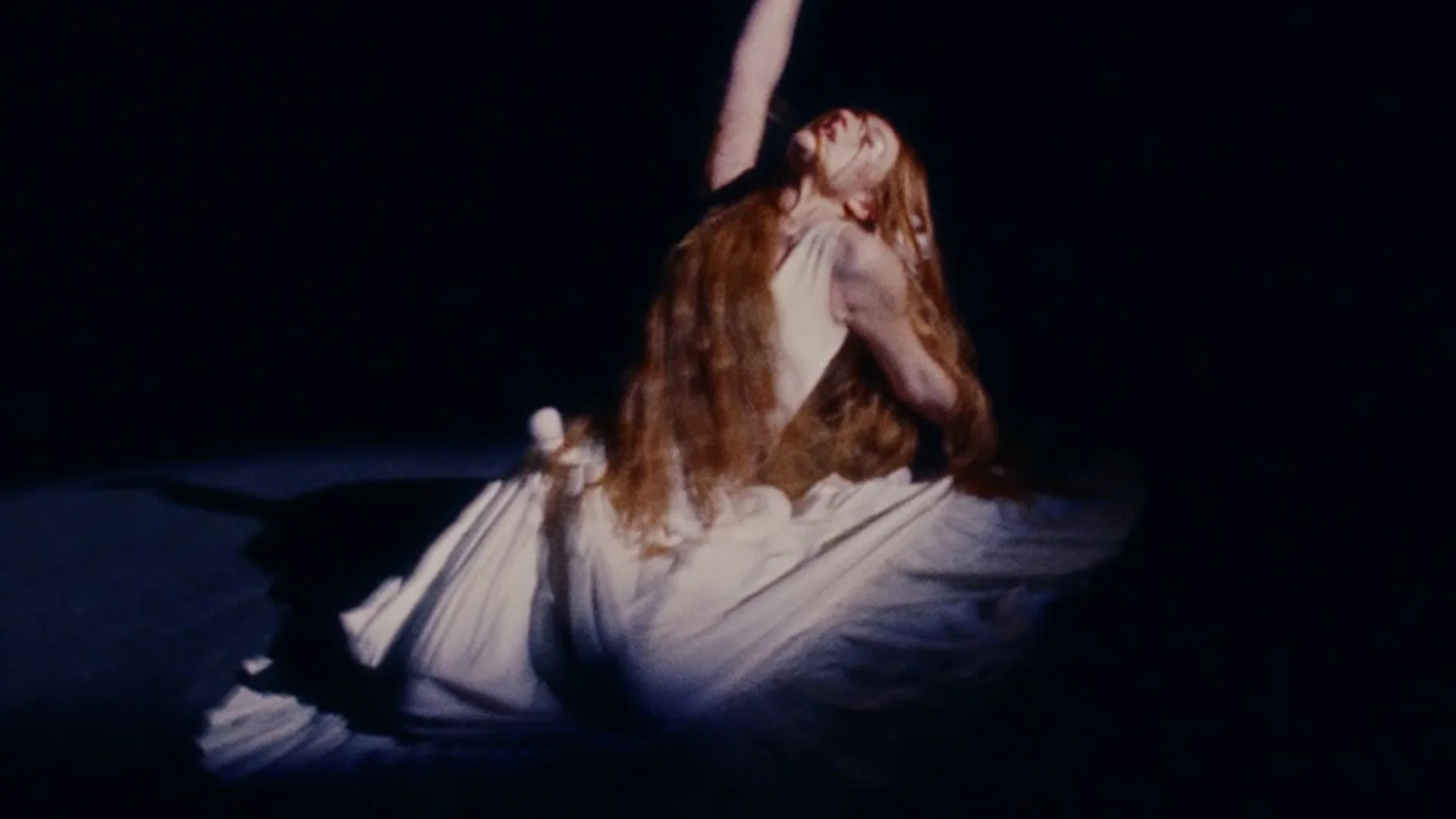 Belén Aguilera contenta a sus fans con el doble estreno de 'Eclipse' y 'Salvamento' Belén Aguilera contenta a sus fans con el doble estreno de 'Eclipse' y 'Salvamento'