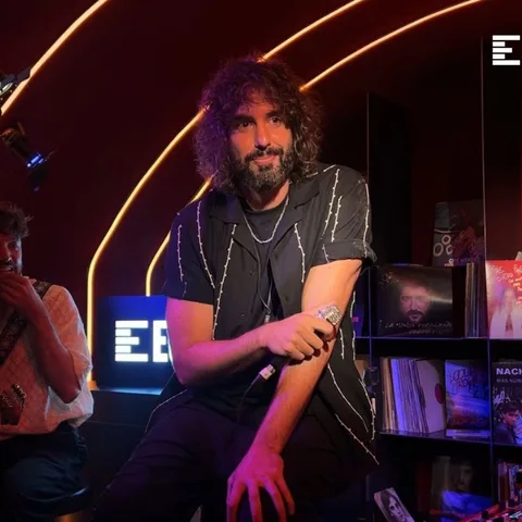 Mikel Izal en Local de Ensayo Europa FM Mikel Izal en Local de Ensayo Europa FM