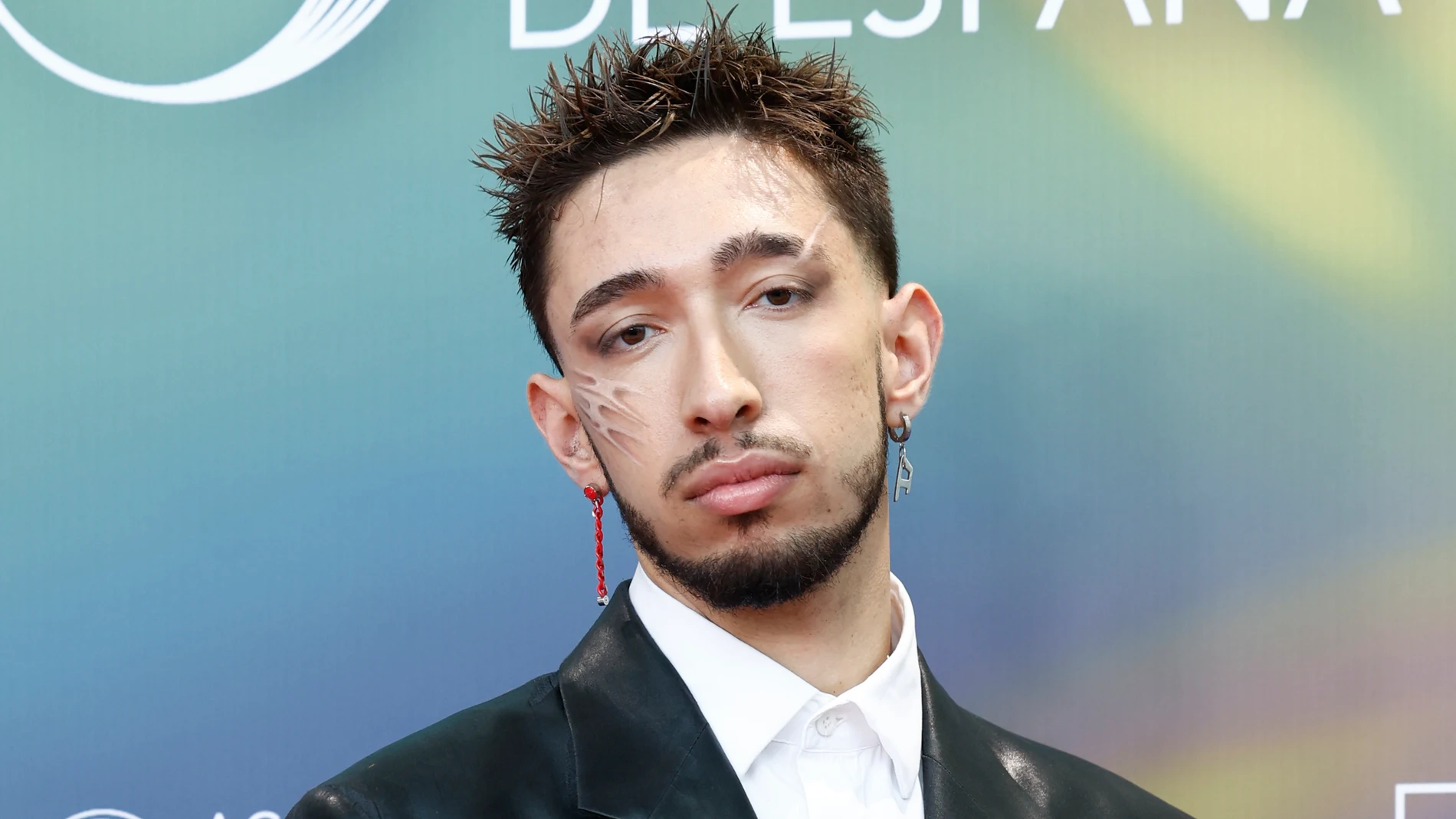 El cantante Paul Thin El cantante Paul Thin