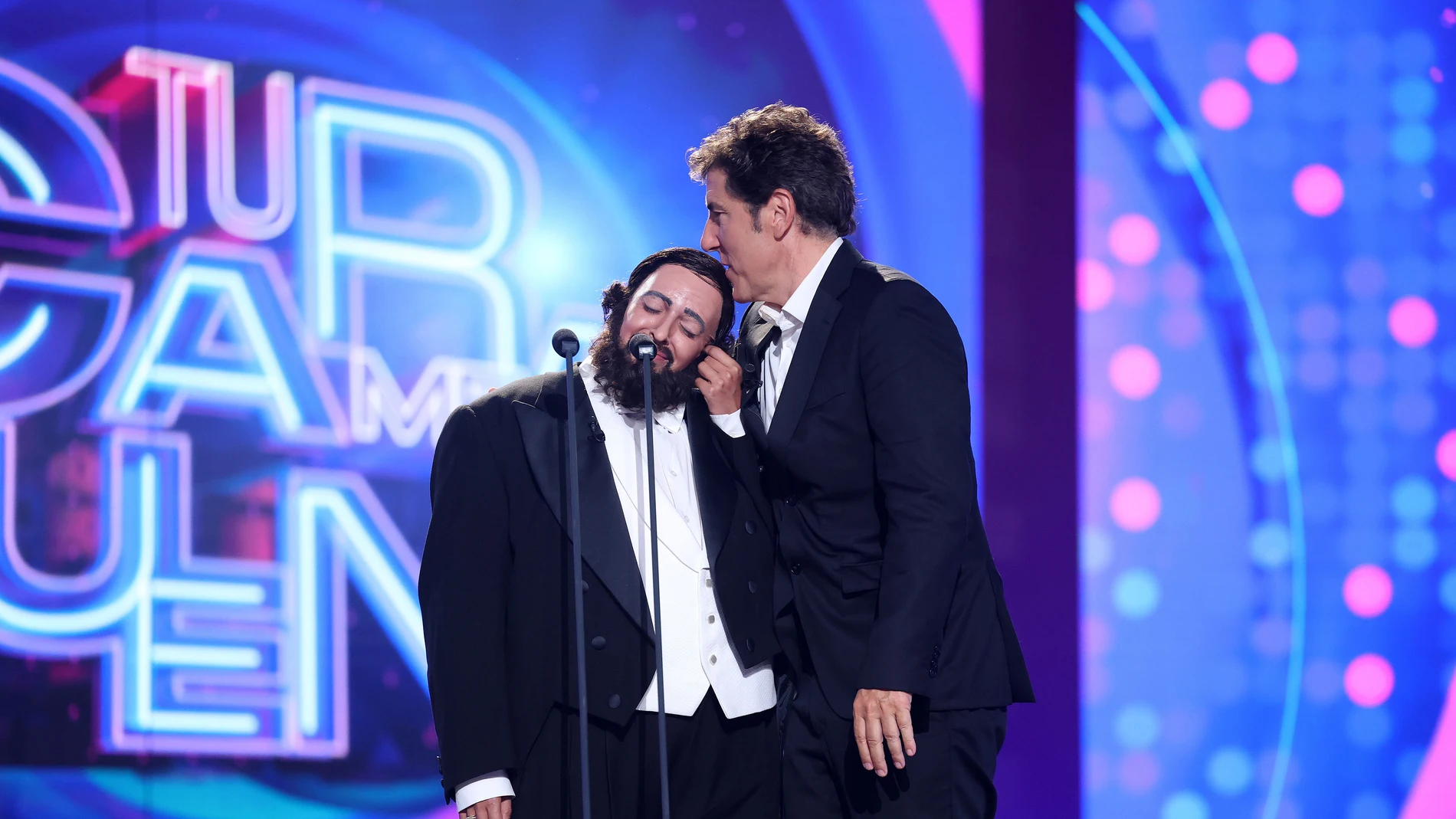 “La gente que se va, solo se va cuando la olvidamos”: Ana Guerra se emociona al recordar a su abuelo “La gente que se va, solo se va cuando la olvidamos”: Ana Guerra se emociona al recordar a su abuelo