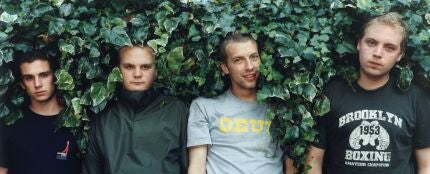 Coldplay, en una imagen promocional de julio de 2000.