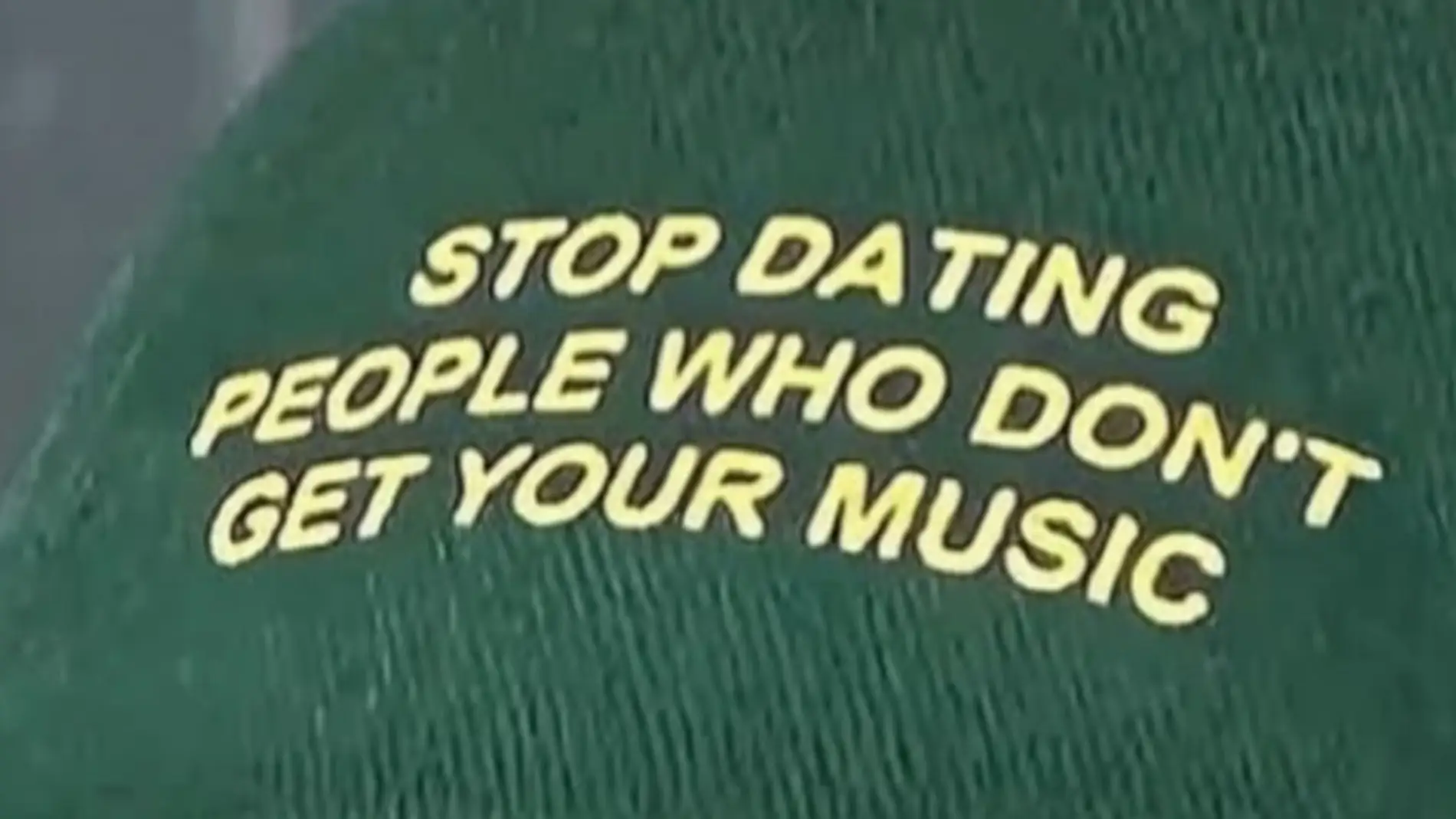 La gorra de Bad Bunny La gorra de Bad Bunny