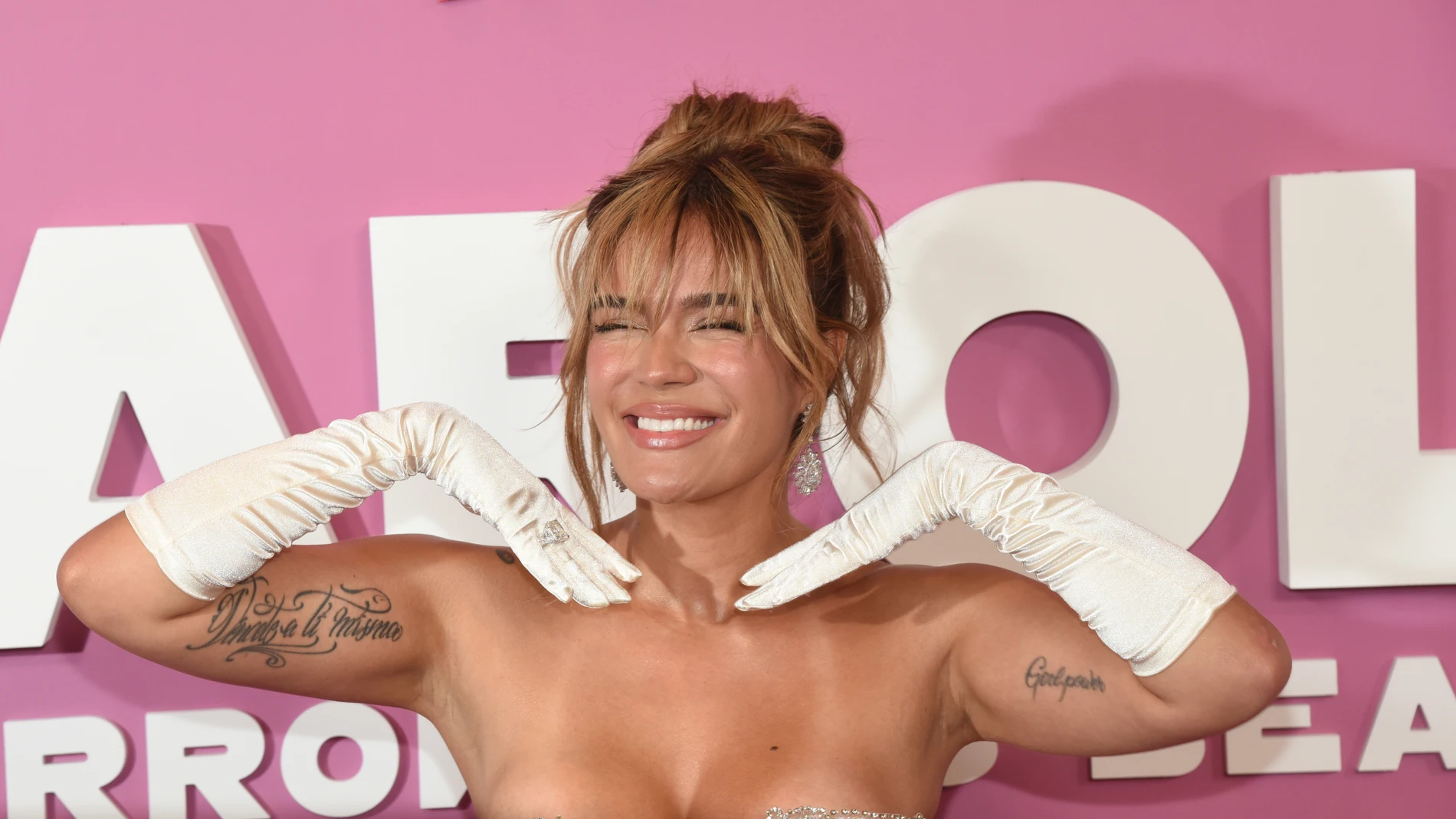 Karol G inocente "Don't be shy" Karol G inocente "Don't be shy"