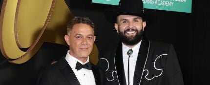 Alejandro Sanz y Carín León