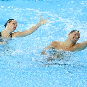 Iris Tió y Dennis González en el mundial de natación artística de Singapur 2025